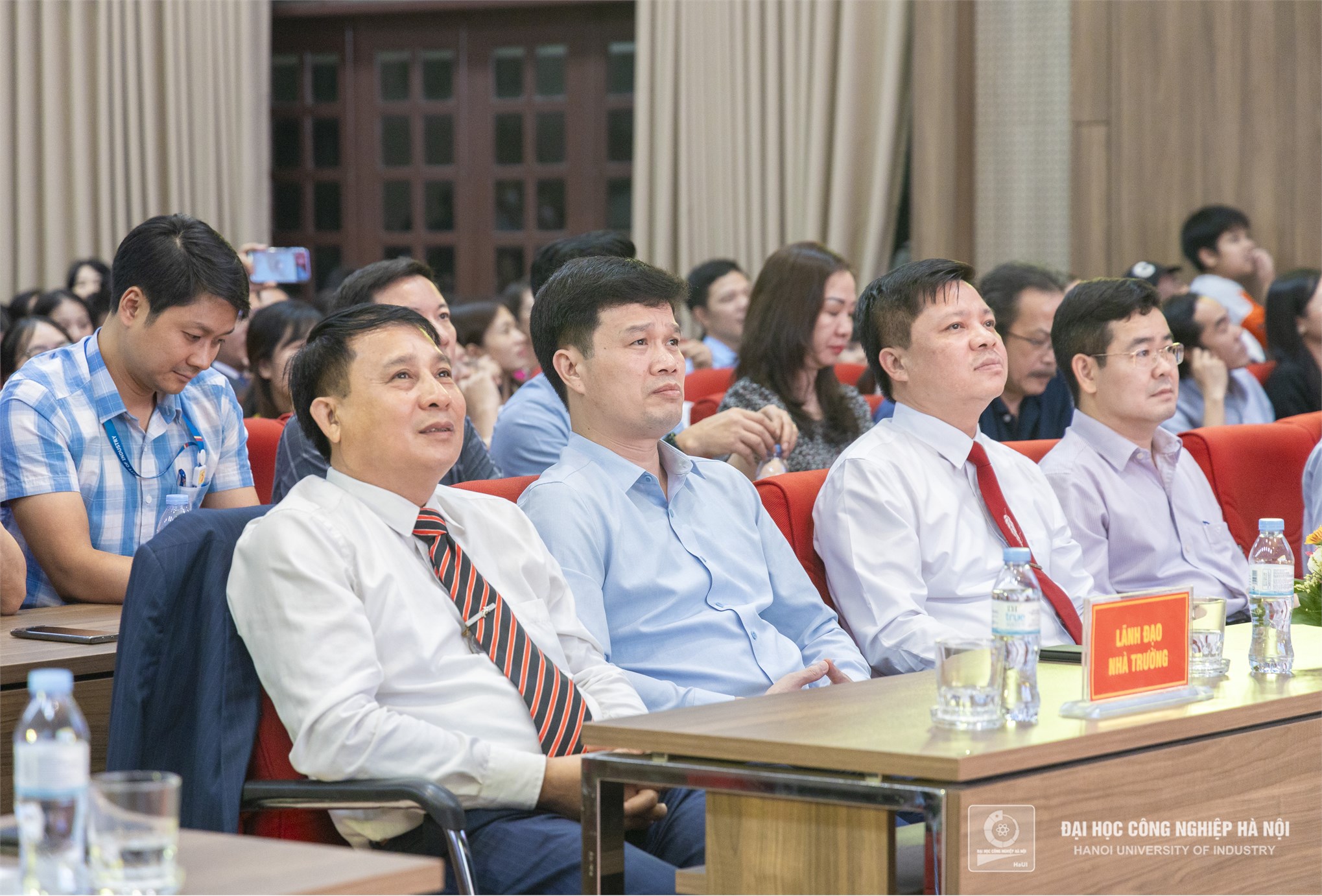 Đội liên quân có Khoa Lý luận Chính trị - Pháp luật vinh dự đạt giải nhì cuộc thi Học tập, làm theo tư tưởng, đạo đức, phong cách Hồ Chí Minh Haui 2023