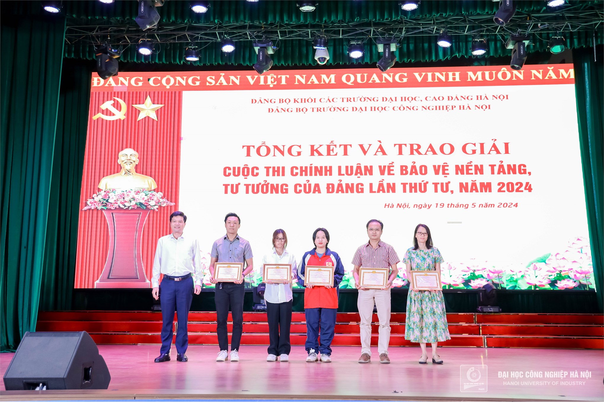 Khoa Lý luận Chính trị - Pháp luật vinh dự đạt giải cao tại Cuộc thi chính luận về bảo vệ nền tảng tư tưởng của Đảng lần thứ Tư, Haui năm 2024