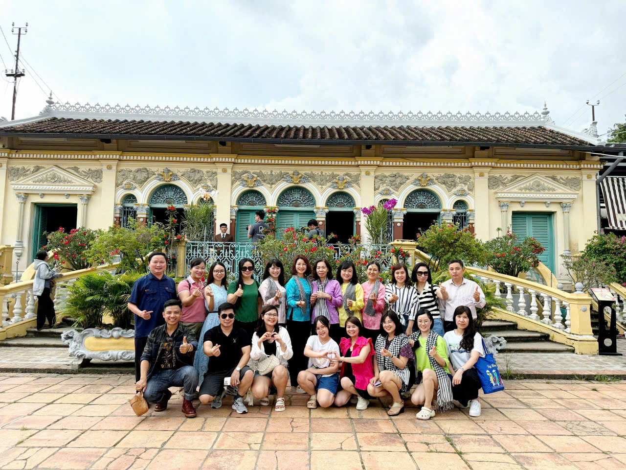 Những dấu ấn trong chuyến tham quan, học tập bồi dưỡng hè năm 2025 của cán bộ, giảng viên Khoa Lý luận Chính trị - Pháp luật