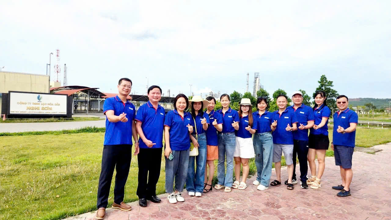 Những dấu ấn trong chuyến tham quan, học tập bồi dưỡng hè năm 2025 của cán bộ, giảng viên Khoa Lý luận Chính trị - Pháp luật