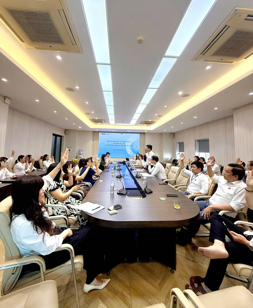 Hội nghị viên chức, người lao động, tổng kết năm học 2024-2025 và triển khai nhiệm vụ năm học 2025-2026