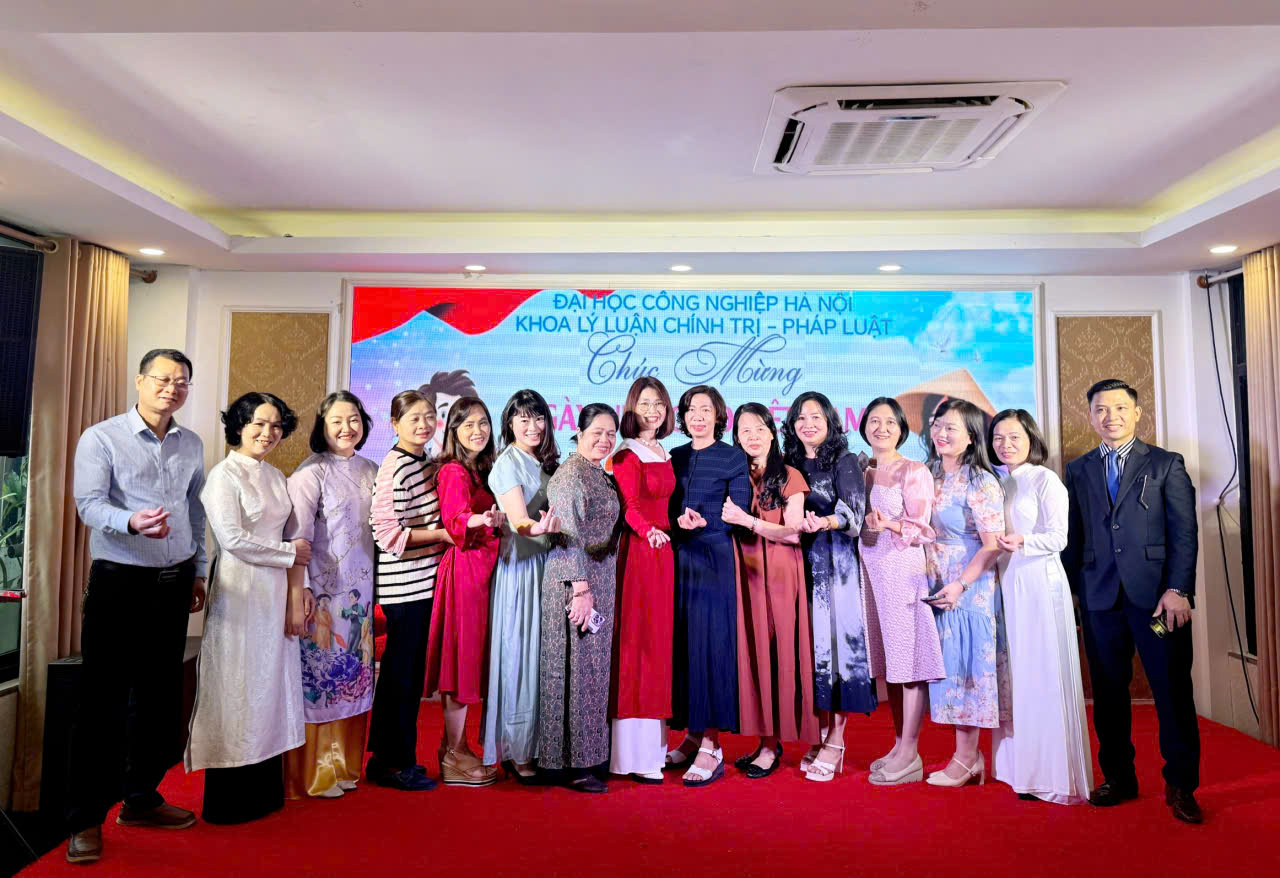 Khoa Lý luận Chính trị - Pháp luật hân hoan chào mừng Ngày Nhà giáo Việt Nam 20/11