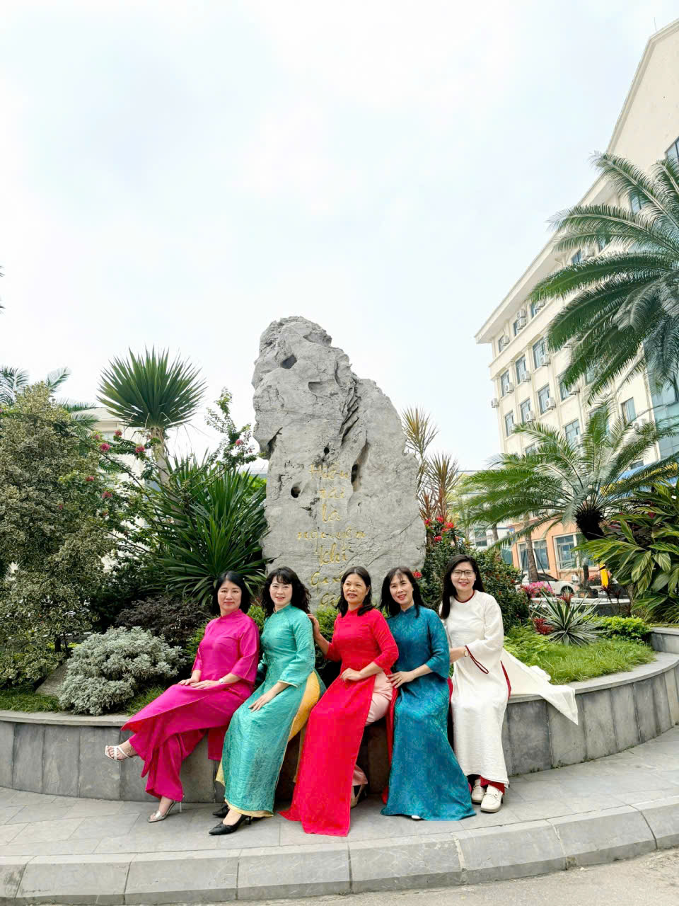 Chào mừng ngày Phụ nữ quốc tế 08/3 – Tôn vinh vẻ đẹp, lan tỏa yêu thương