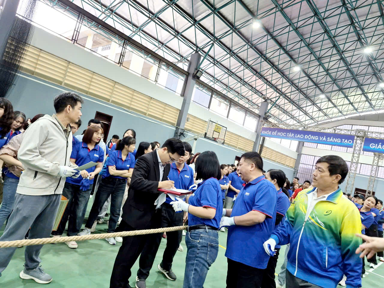 Liên quân đội 8 xuất sắc giành quán quân Chương trình “vui nhộn dân gian – gắn kết yêu thương” haui 2026