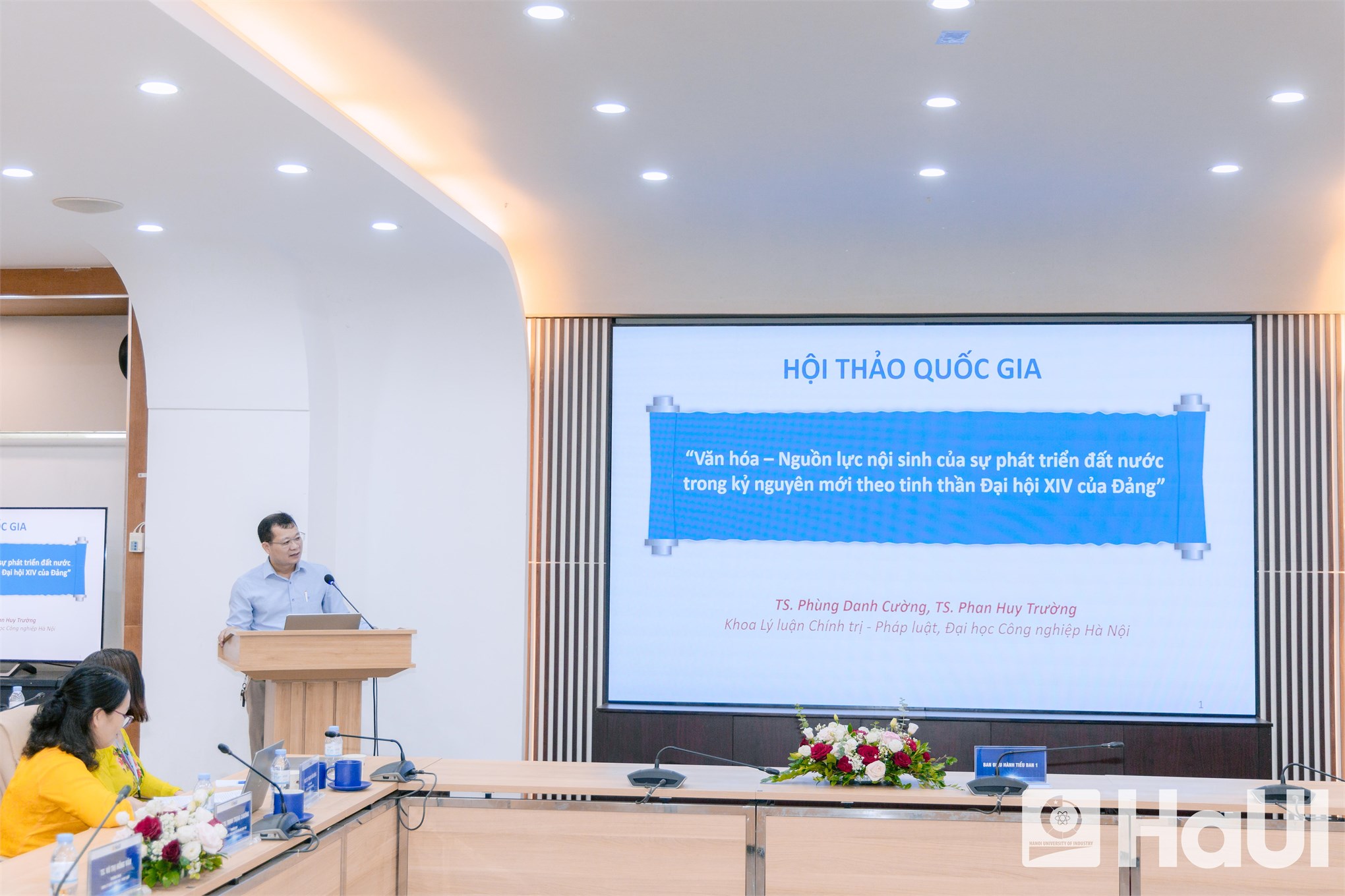 Hội thảo khoa học quốc gia “những vấn đề lý luận - thực tiễn”: kiến tạo giảng đường của tri thức, bản lĩnh và khát vọng cống hiến